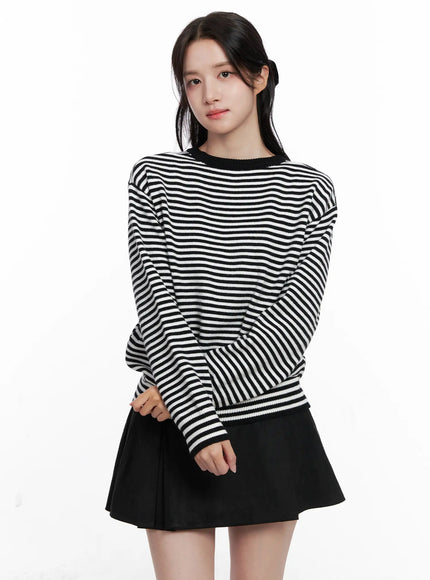 striped-round-neck-knit-sweater-co524 / Black