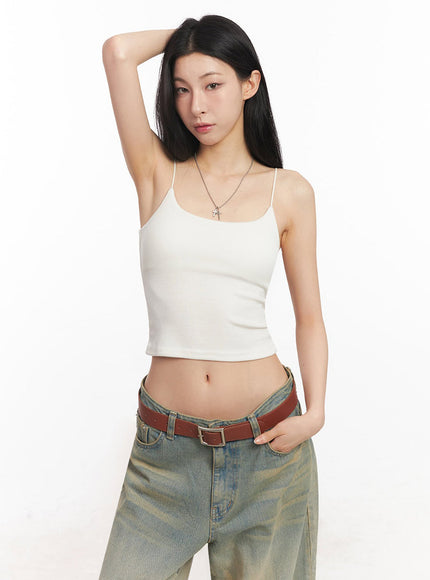 essential-stretchy-crop-cami-top-iy529 / White