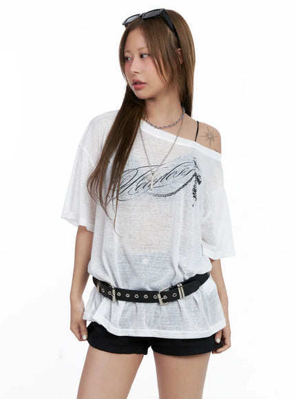sheer-graphic-off-shoulder-tee-cl510 / White