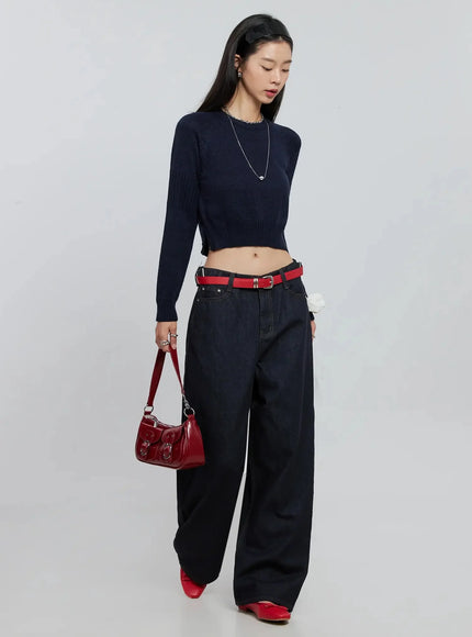 side-button-cropped-knit-io530