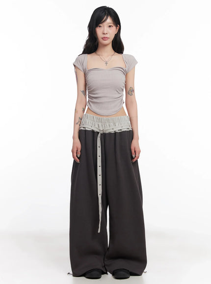 eyelet-belted-trousers-ic503