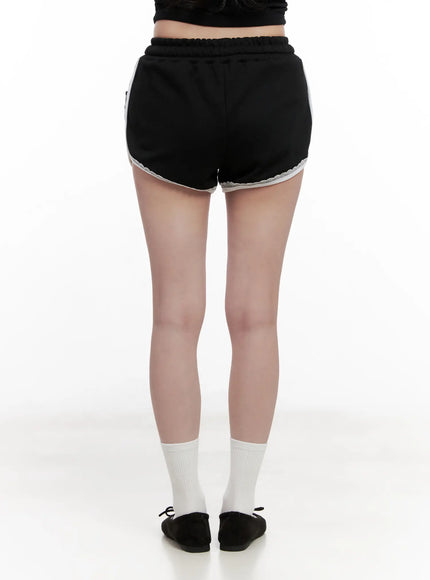contrast-lace-trim-shorts-cl516