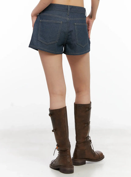 studded-denim-shorts-cl525