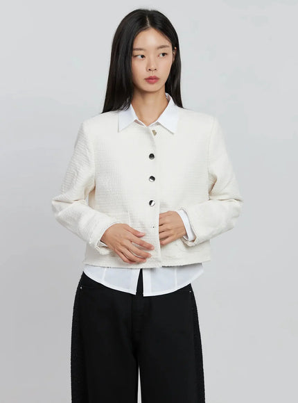modern-black-cropped-blazer-io530 / Light beige