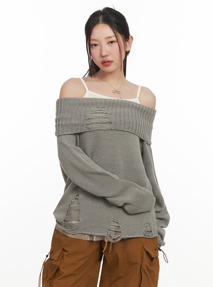 Off-Shoulder Distressed Sweater IM525