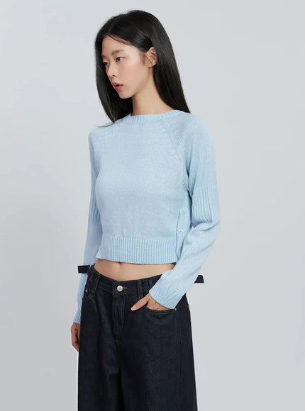Side Button Cropped Knit IO530