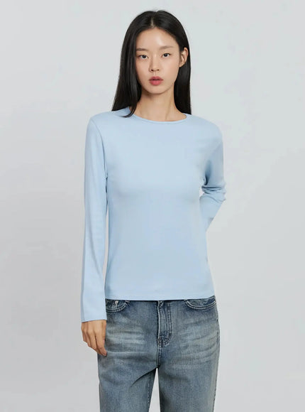 essential-long-sleeve-top-io530 / Light blue