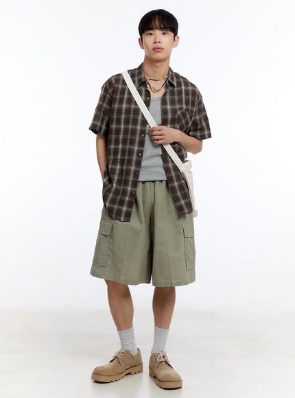 men-s-cargo-cotton-wide-fit-shorts-iy530