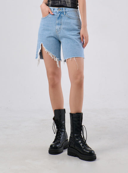 Ripped Denim Bermuda Shorts IA305