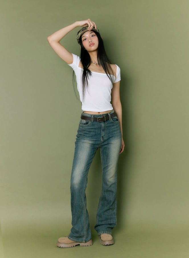 washed-bootcut-jeans-il419