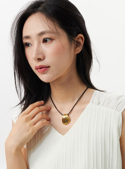 shell-pendant-necklace-ol313