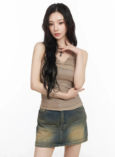 lace-v-neck-crop-tank-cm518 / Beige