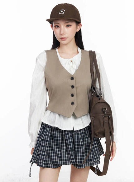 buttoned-back-belted-crop-vest-cm519 / Beige