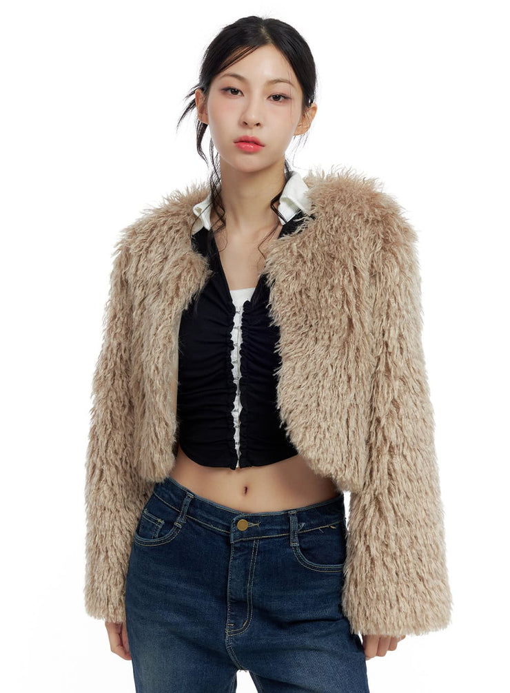 faux-fur-crop-jacket-co425 / Beige