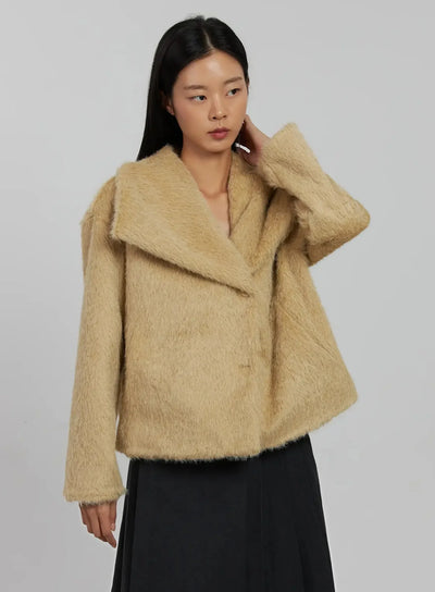 wide-collar-faux-fur-coat-ij509 / Beige