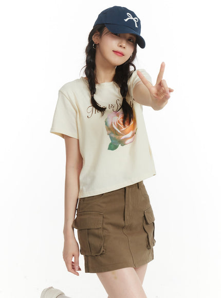 flower-graphic-crop-tee-of427 / Beige