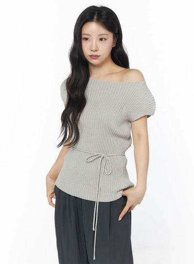 ribbed-off-shoulder-knit-top-and-scarf-set-cd805 / Beige