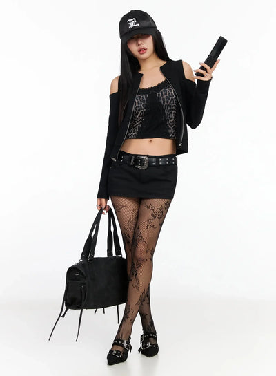 chic-shoulder-cut-out-zip-up-top-ia507 / Black