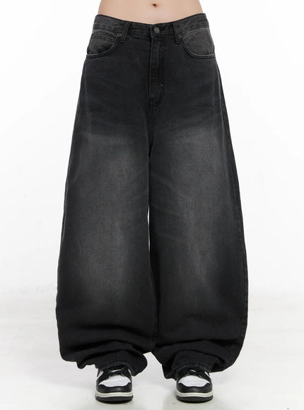 yuji-dark-washed-baggy-jeans-cn513 / Black