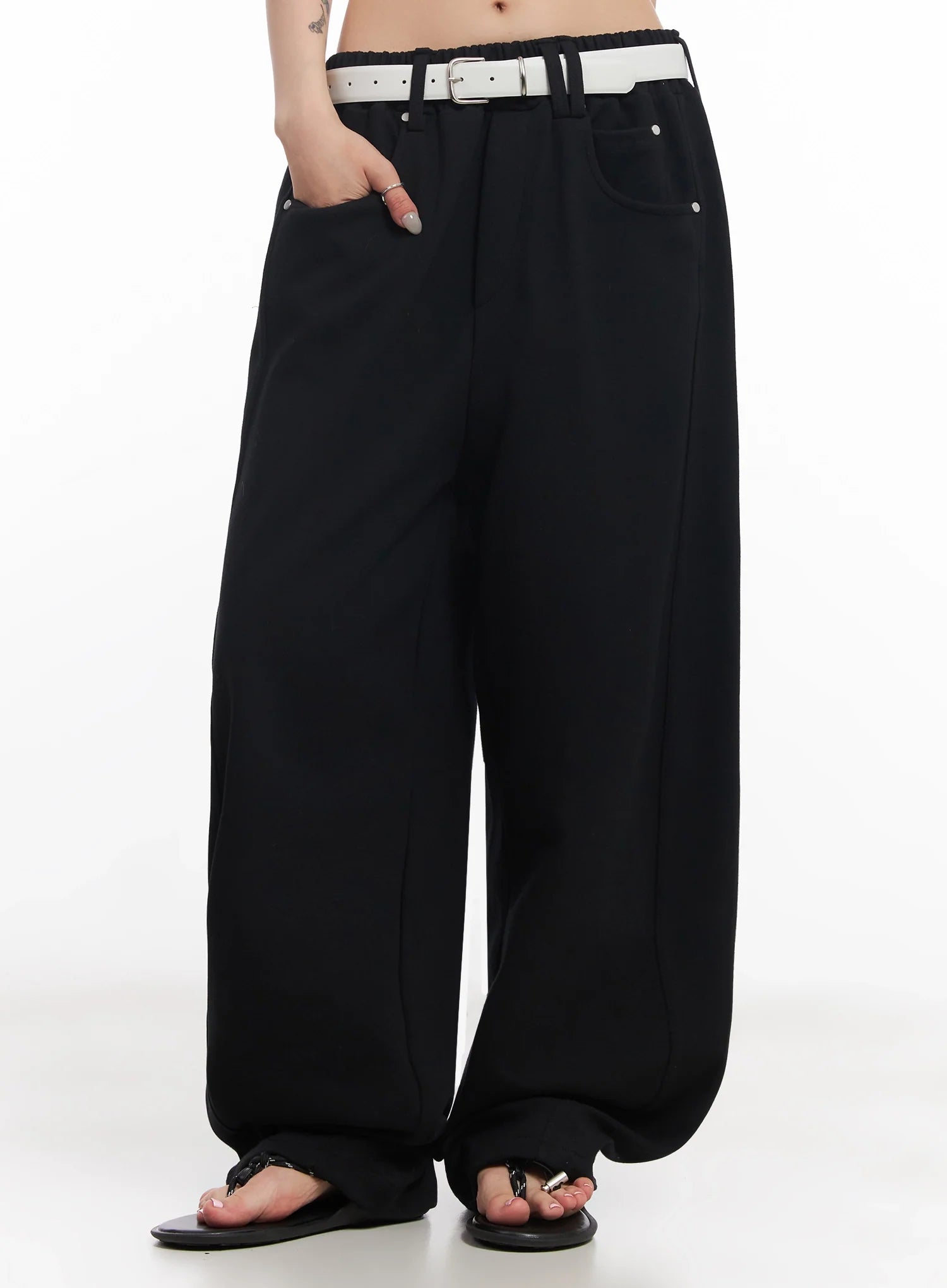 パンツ RONRON SIDE LACE TRACK SWEAT PANTS BLACK SIDE LACE TRACK SWEAT PANTS BLACK - RONRON 론론