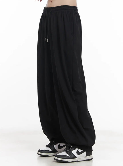 cozy-adjustable-wide-fit-sweatpants-cu518 / Black