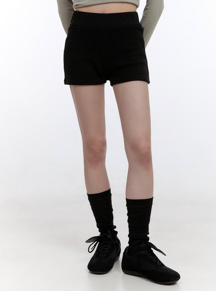 slim-fit-solid-shorts-co418 / Black