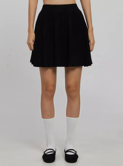 pleated-skirt-ij508 / Black