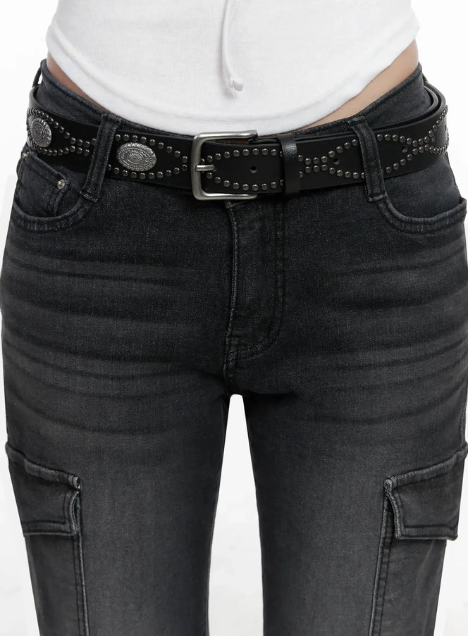 vintage-studded-belt-in514 / Black