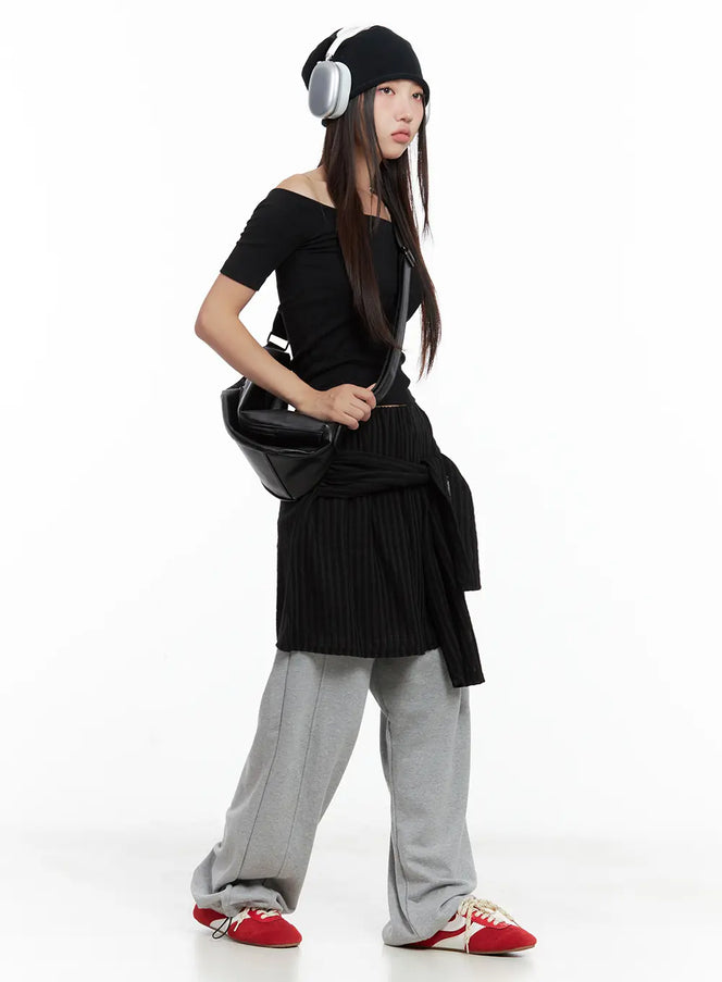 slim-off-shoulder-tee-cl508 / Black