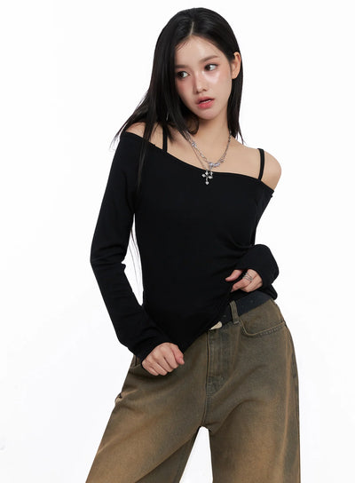 elegant-long-sleeve-off-shoulder-top-is525 / Black