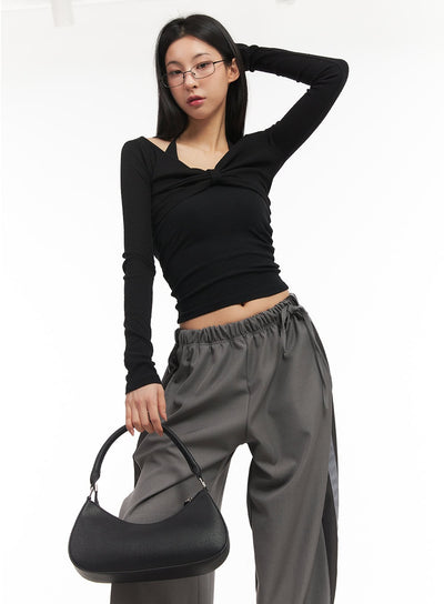 twist-ribbon-long-sleeve-crop-top-cm503 / Black