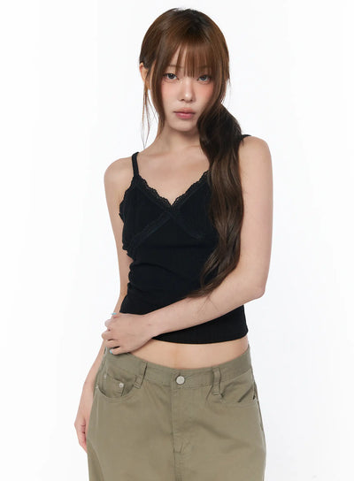 lace-trim-v-neck-camisole-cy529 / Black