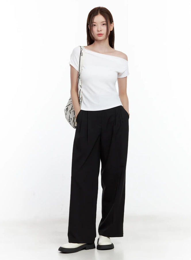essential-straight-leg-trousers / Black