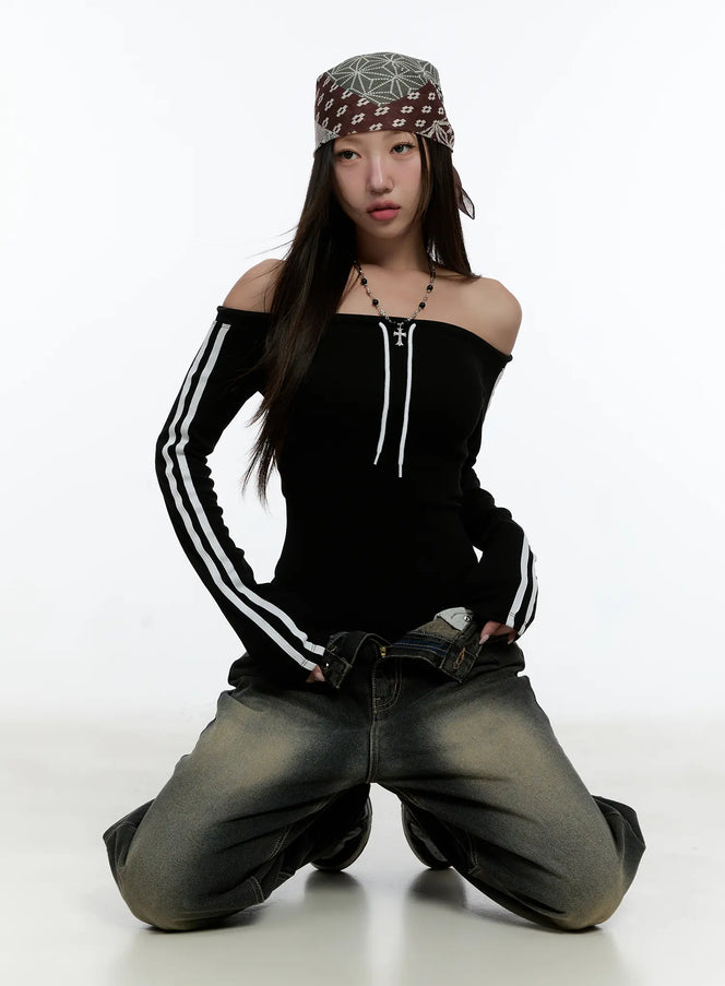 sporty-off-shoulder-knit-dress-cs518 / Black