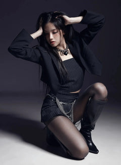 modern-pinstripe-cropped-blazer-is525 / Black