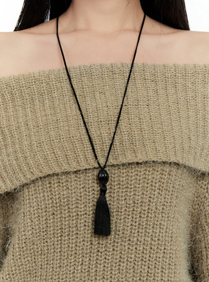 tassel-pendant-necklace-cn506 / Black