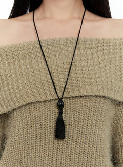 tassel-pendant-necklace-cn506 / Black