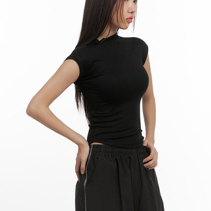 slim-fit-turtle-neck-crop-top-co402 / Black