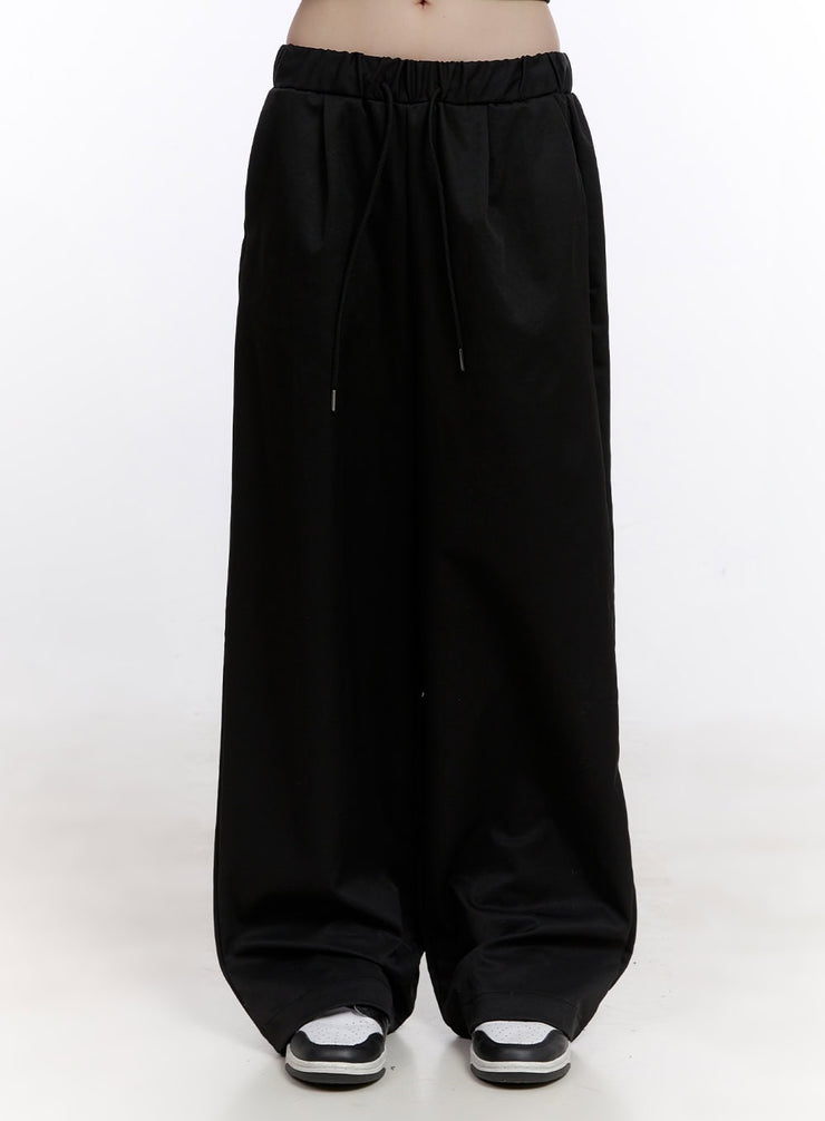 essential-wide-fit-sweatpants-cf511 / Black