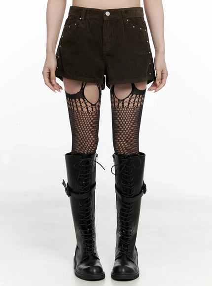 corduroy-studded-shorts-in525 / Brown