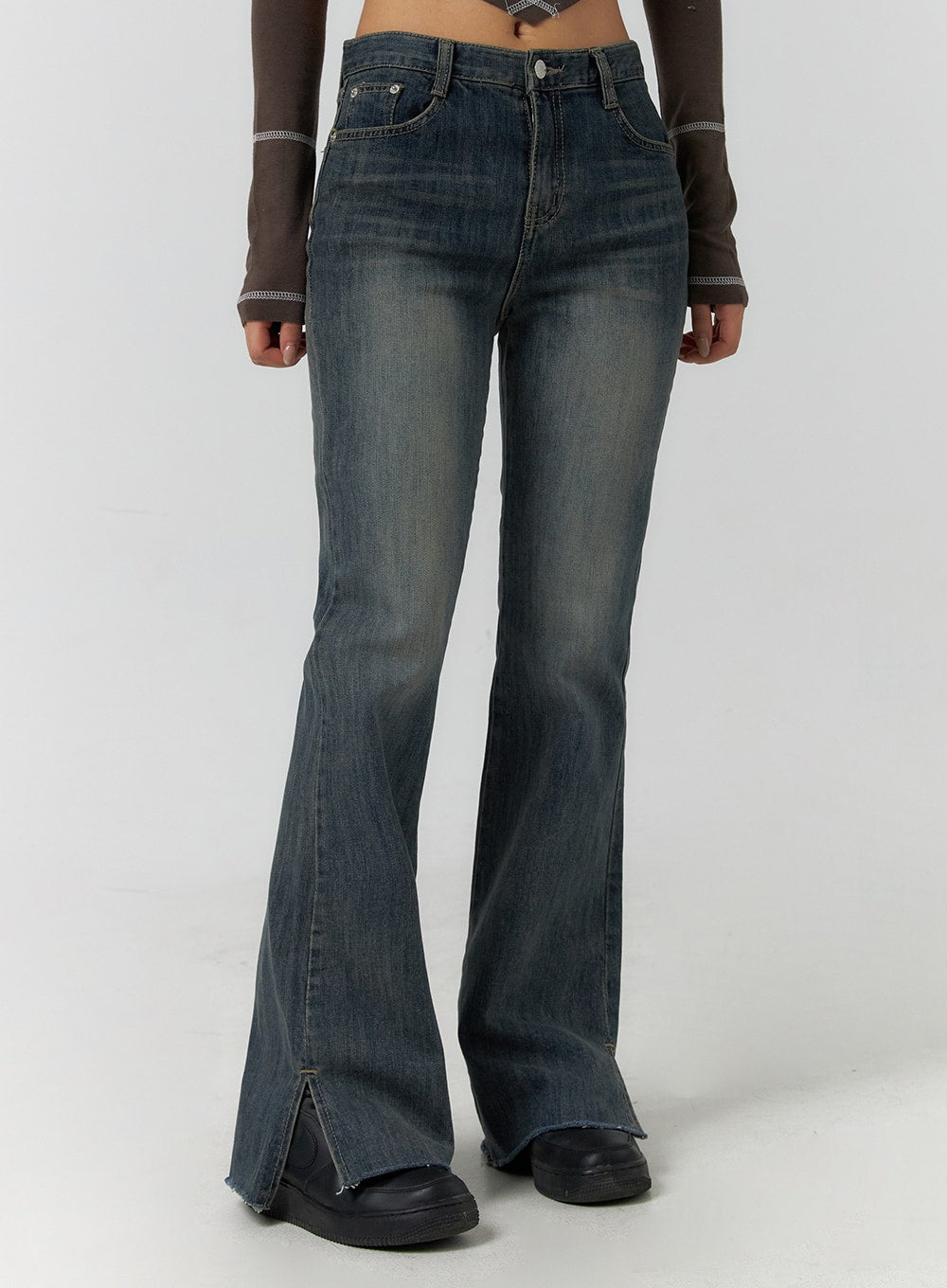 mid-waist-solid-flared-jeans-cf401 / Dark blue