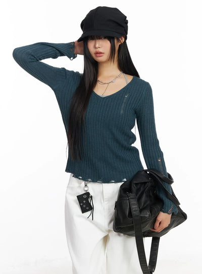 distressed-v-neck-knit-sweater-cf504 / Dark blue