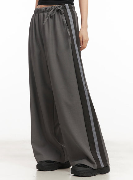 Ribbon Wide-Fit Track Pants CM503