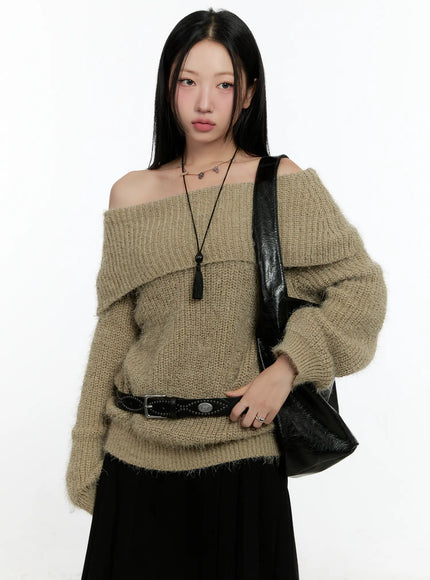 loose-fit-off-shoulder-knit-sweater-cn505 / Dark green