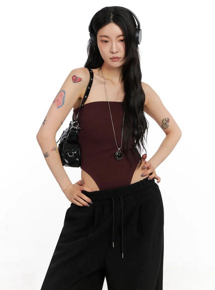 sleek-cutout-tube-top-in528 / Dark red