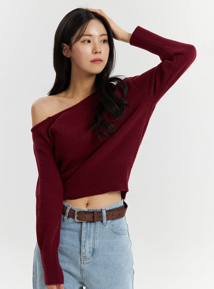 solid-asymmetrical-neck-long-sleeve-knit-top-od320 / Dark red