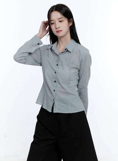 collared-shirred-blouse-cg513 / Gray