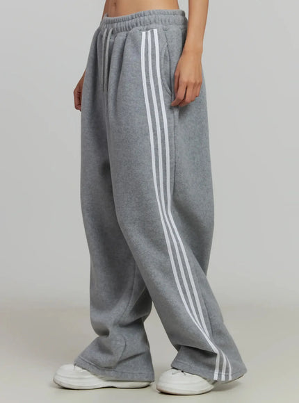 stripe-sweatpants-ij505 / Gray