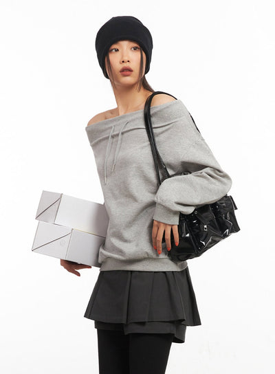 stringed-off-shoulder-sweatshirt-ia504 / Gray