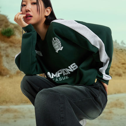 oversized-v-neck-sweatshirt-in322 / Green